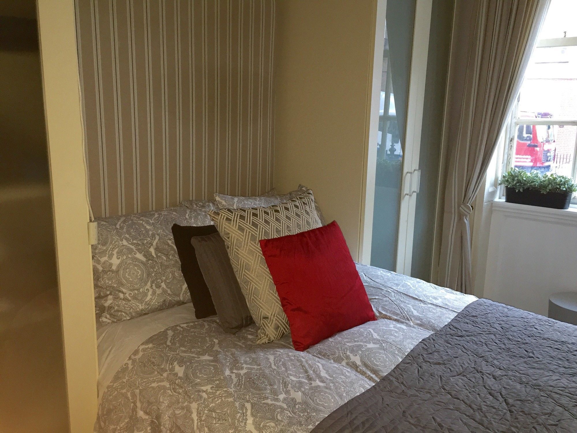 City Centre Georgian Style Apartment Dublin Bagian luar foto