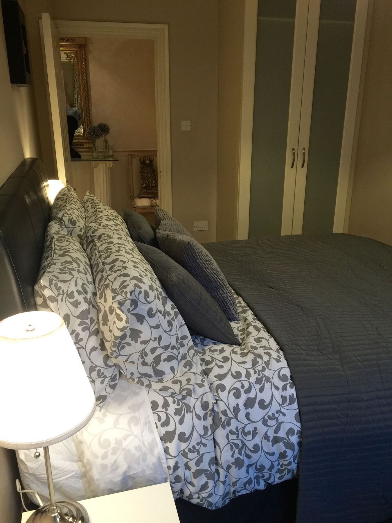 City Centre Georgian Style Apartment Dublin Bagian luar foto